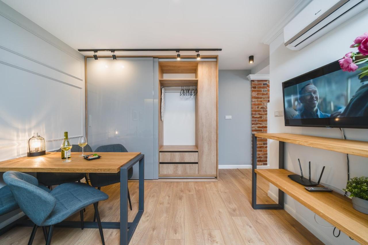 Saint Florian'S Suites - Old Town Luxury Apartments - By Upstairs Cracovia Exterior foto