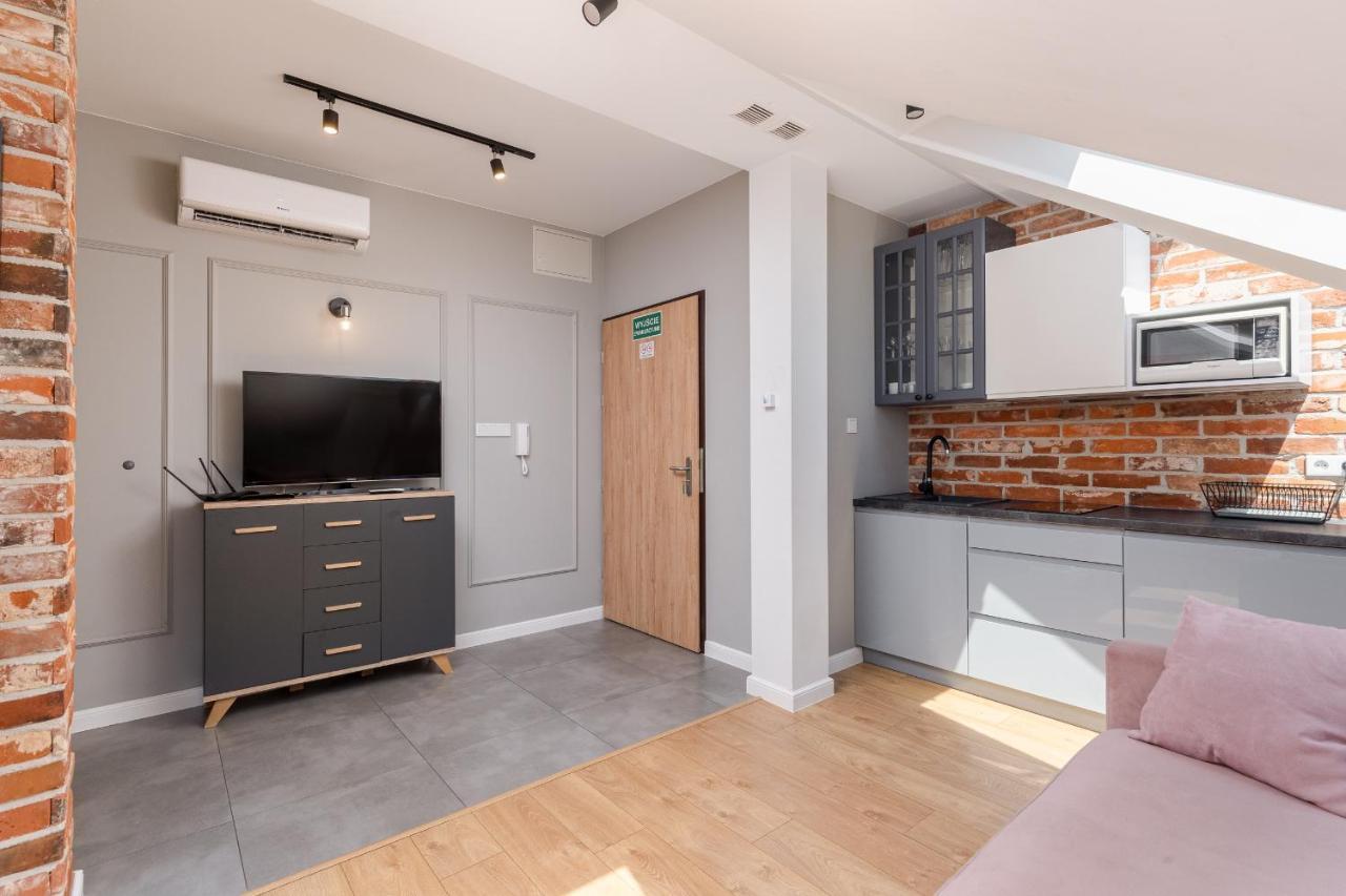 Saint Florian'S Suites - Old Town Luxury Apartments - By Upstairs Cracovia Exterior foto