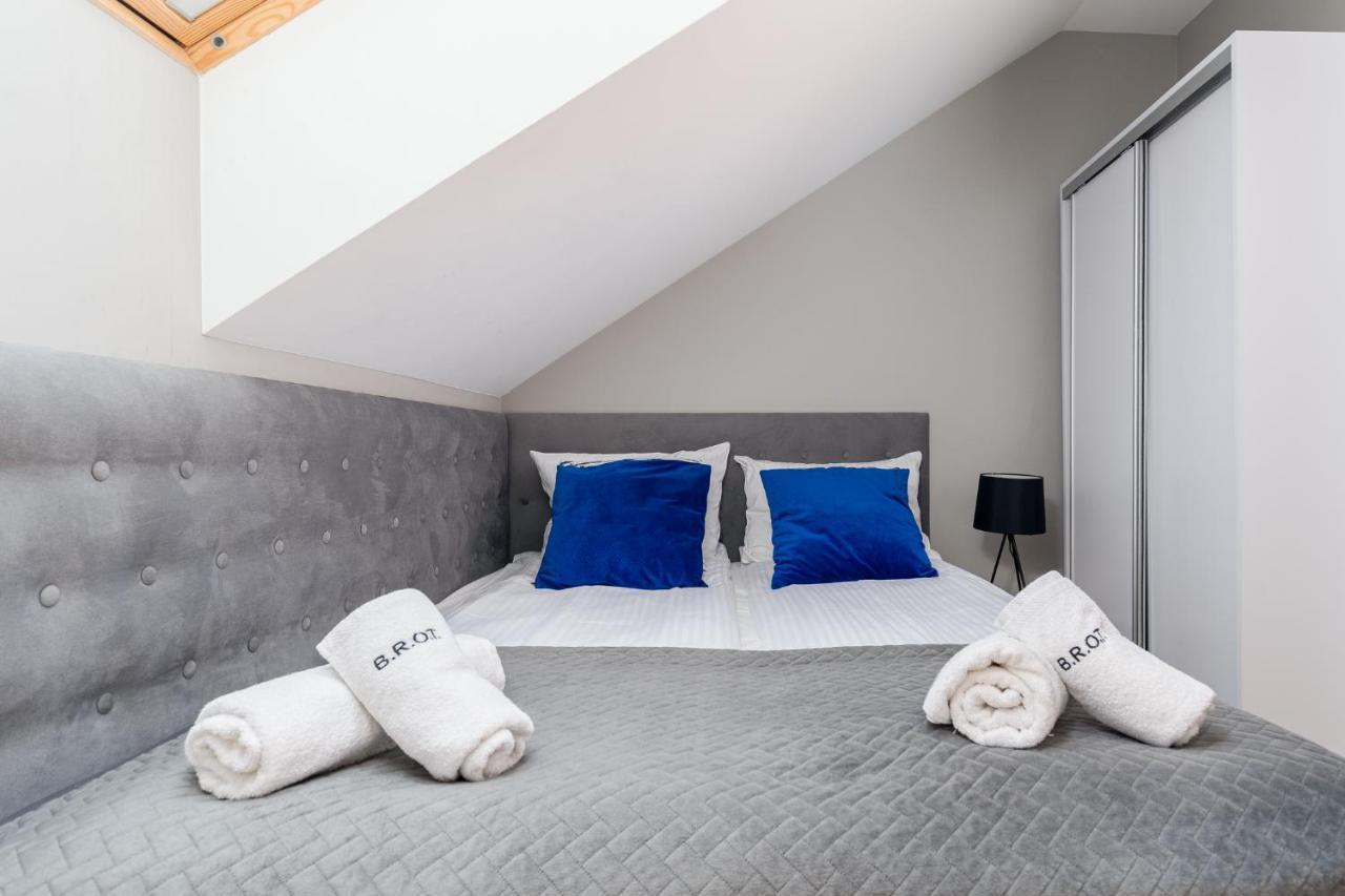 Saint Florian'S Suites - Old Town Luxury Apartments - By Upstairs Cracovia Exterior foto