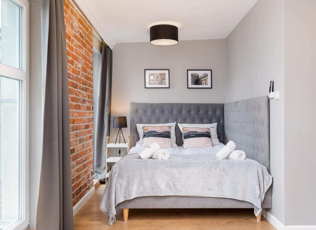 Saint Florian'S Suites - Old Town Luxury Apartments - By Upstairs Cracovia Exterior foto