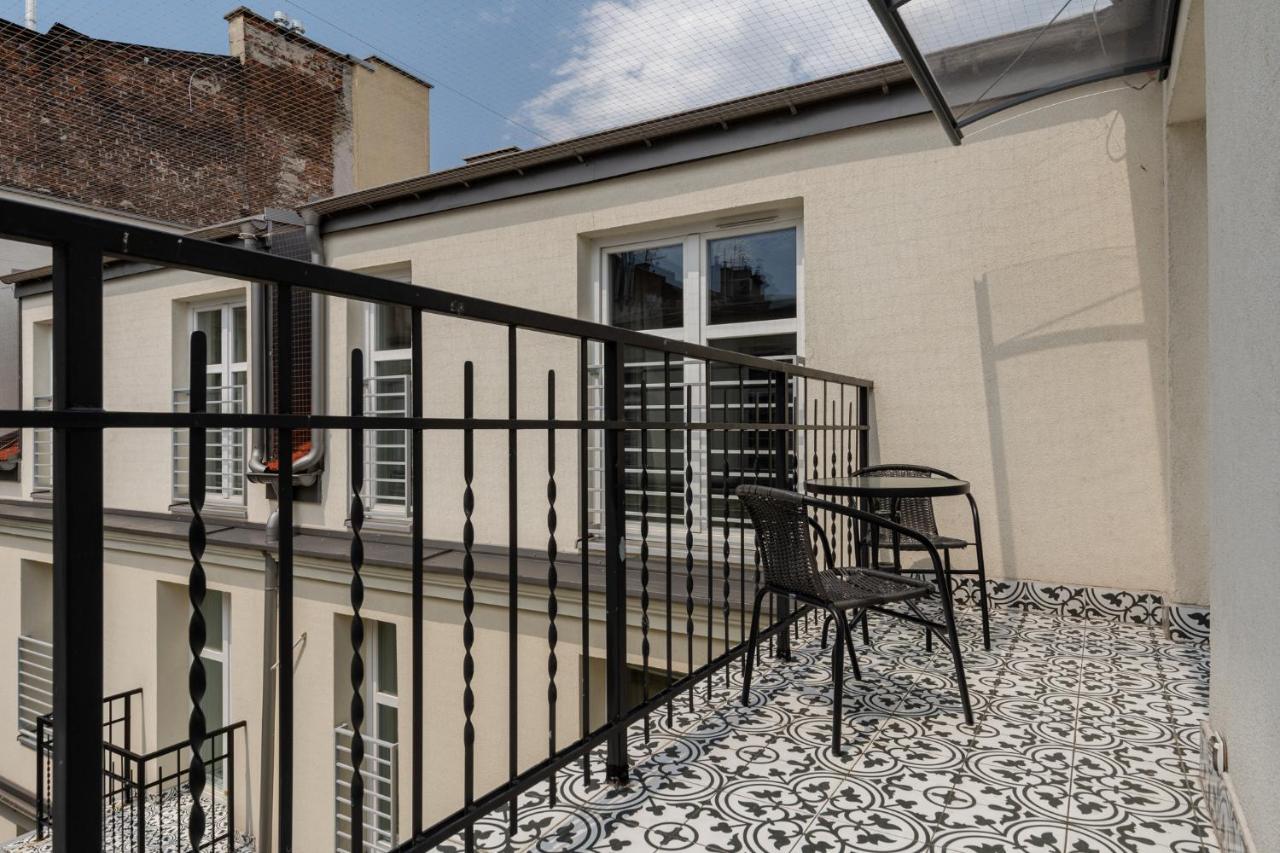Saint Florian'S Suites - Old Town Luxury Apartments - By Upstairs Cracovia Exterior foto