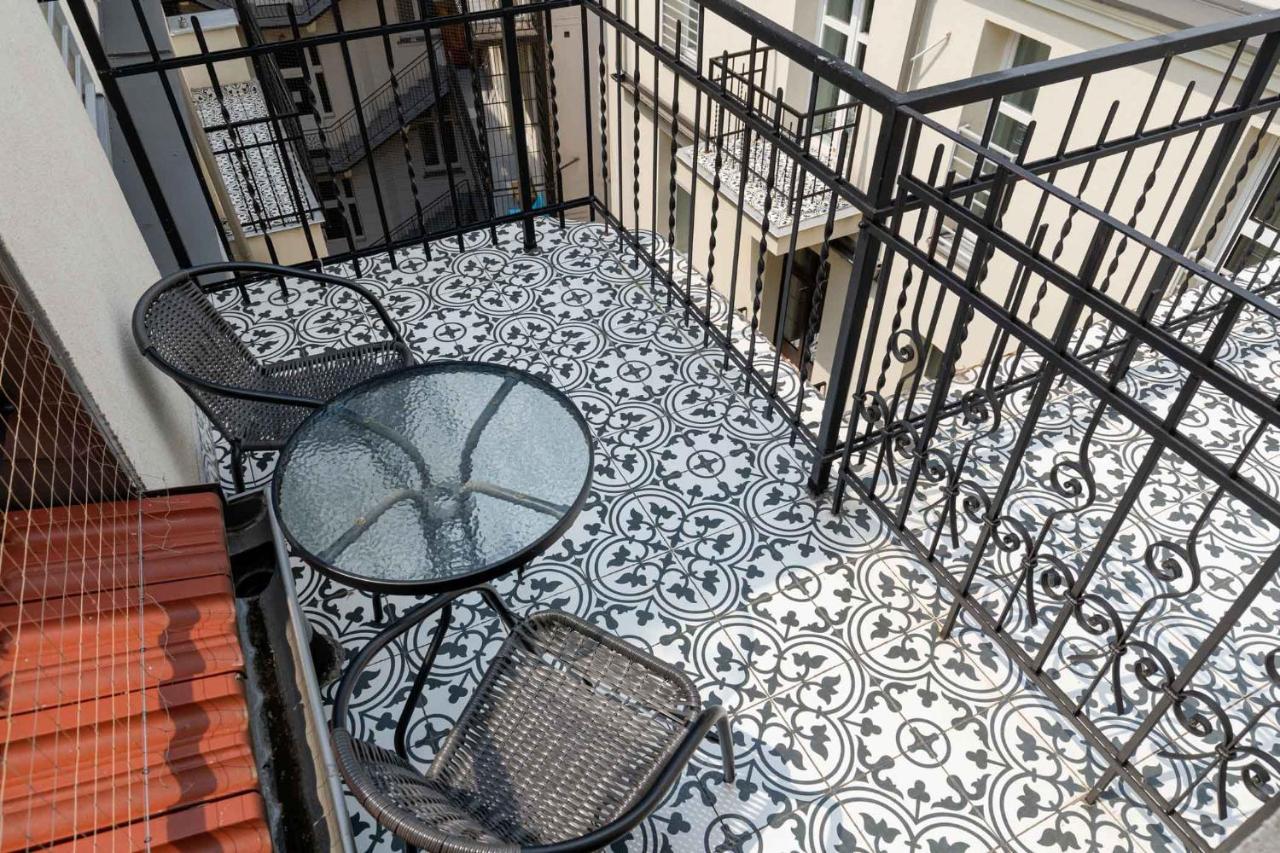 Saint Florian'S Suites - Old Town Luxury Apartments - By Upstairs Cracovia Exterior foto