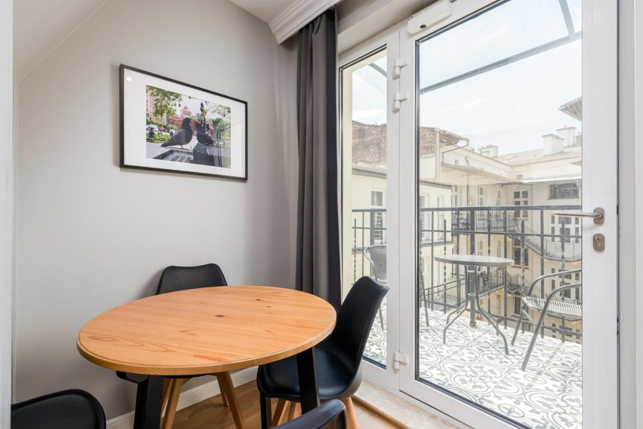 Saint Florian'S Suites - Old Town Luxury Apartments - By Upstairs Cracovia Exterior foto