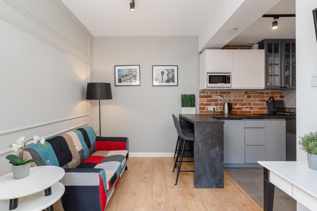 Saint Florian'S Suites - Old Town Luxury Apartments - By Upstairs Cracovia Exterior foto