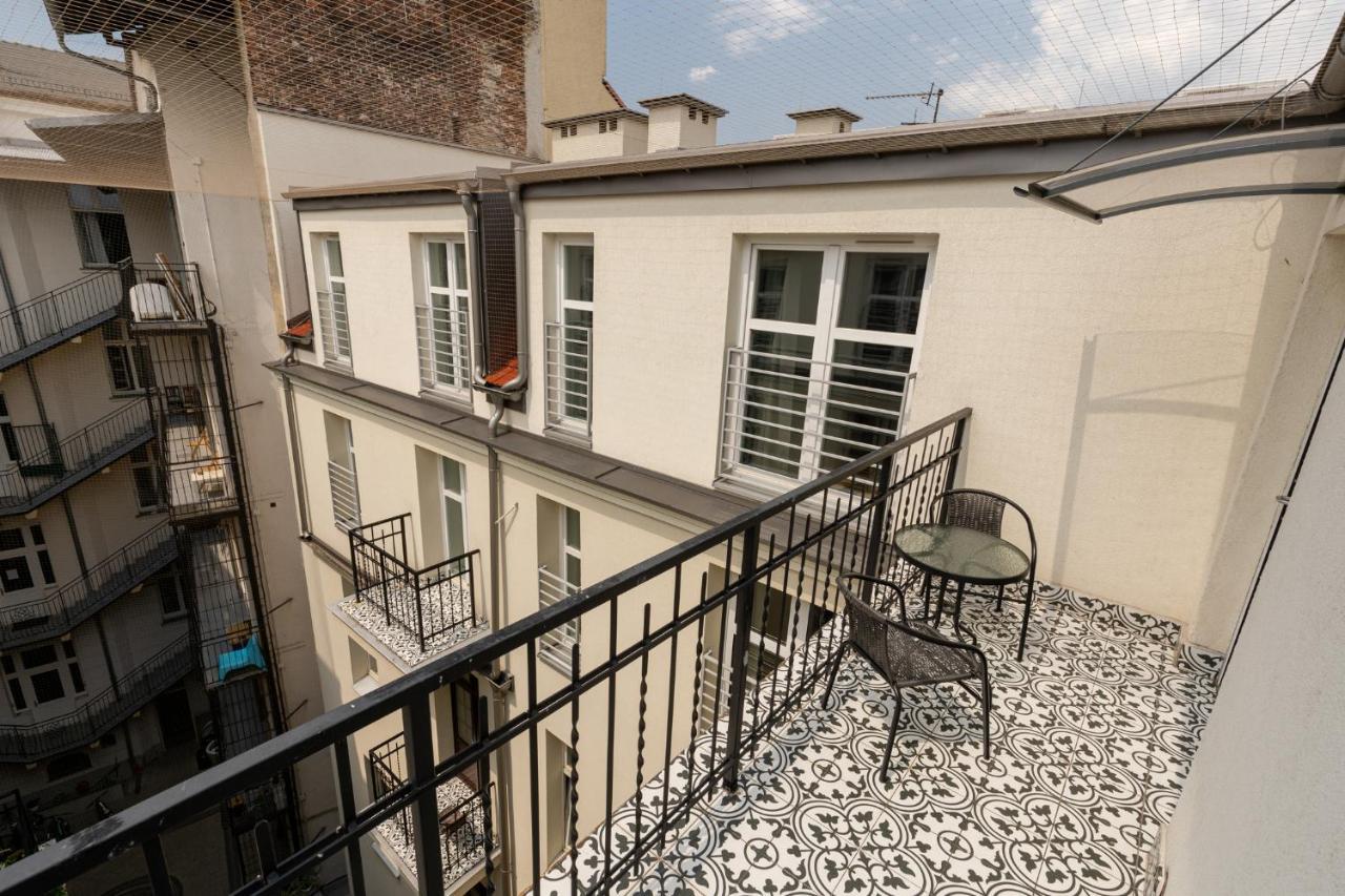 Saint Florian'S Suites - Old Town Luxury Apartments - By Upstairs Cracovia Exterior foto