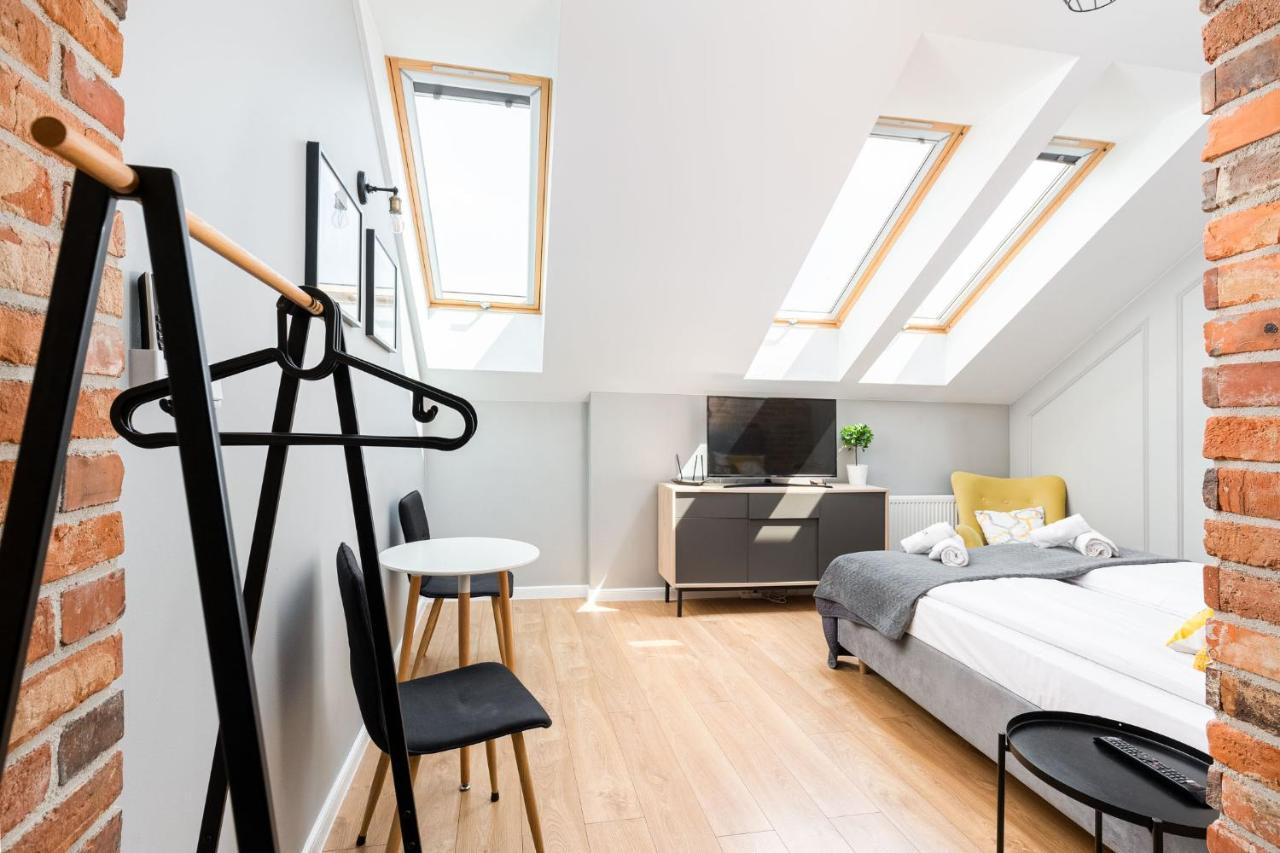 Saint Florian'S Suites - Old Town Luxury Apartments - By Upstairs Cracovia Exterior foto
